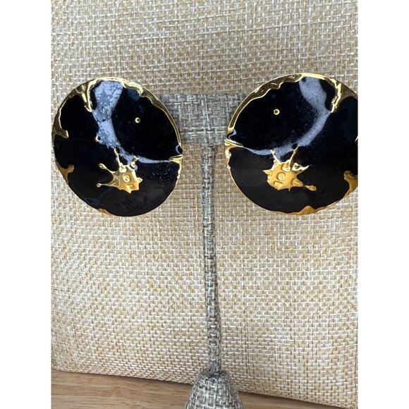 Berebi Black & Gold Circular Enamel Pierced Earrings With Abstract Design - Picture 9 of 10